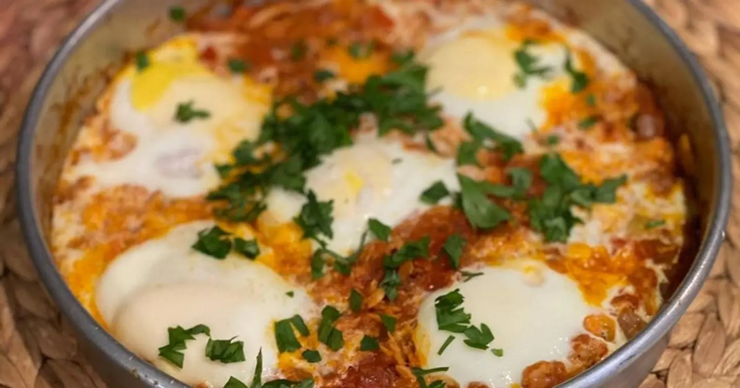 تونة بالبيض