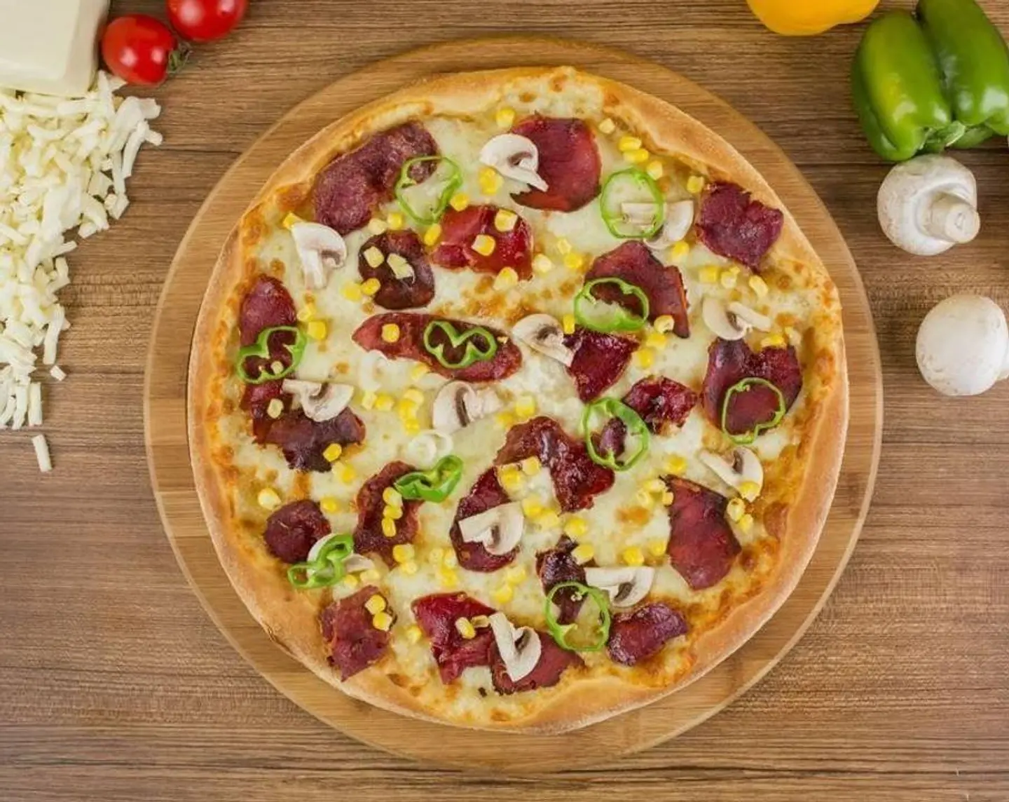 Pastirma & Kiri Cheese Pizza Larg
