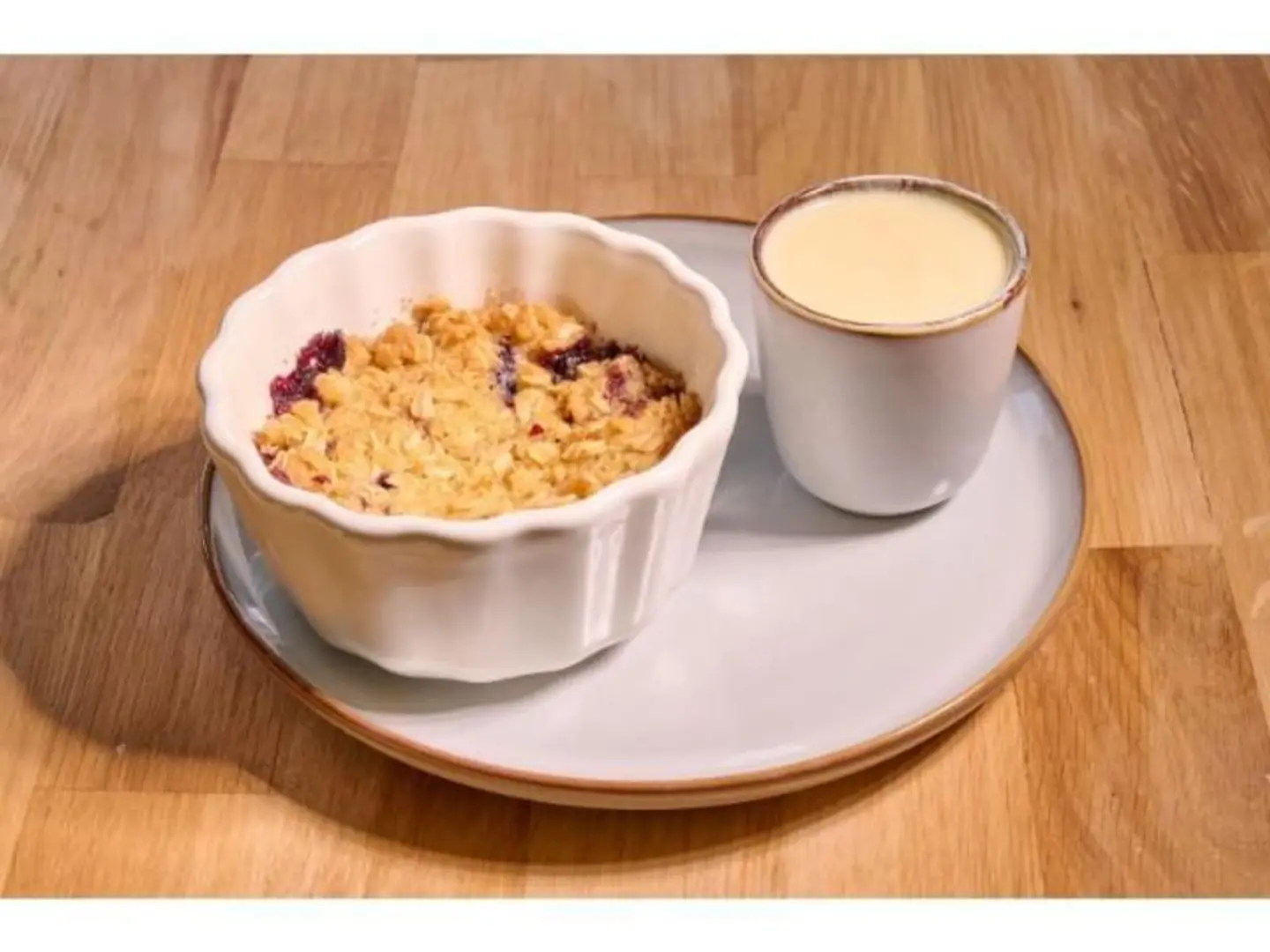 Blueberry Pie With Custard