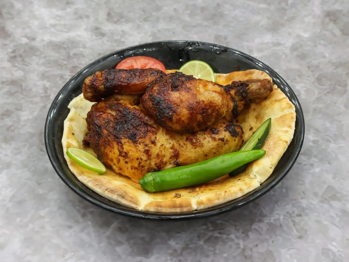 نص دجاج على الحطب مع الرز