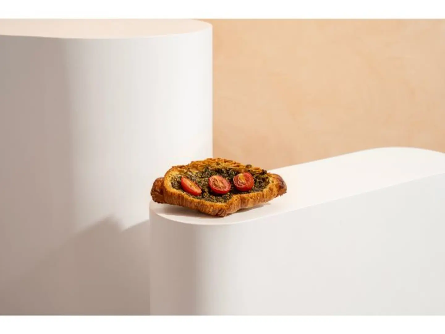 Thyme And Roasted Tomato Croissant