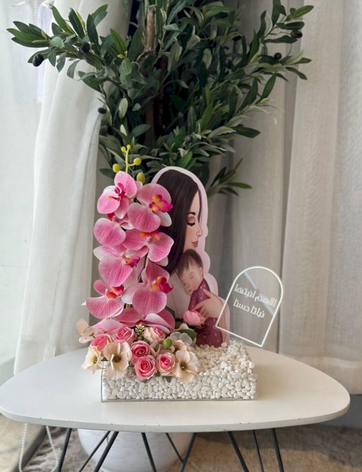 Newborn Stand