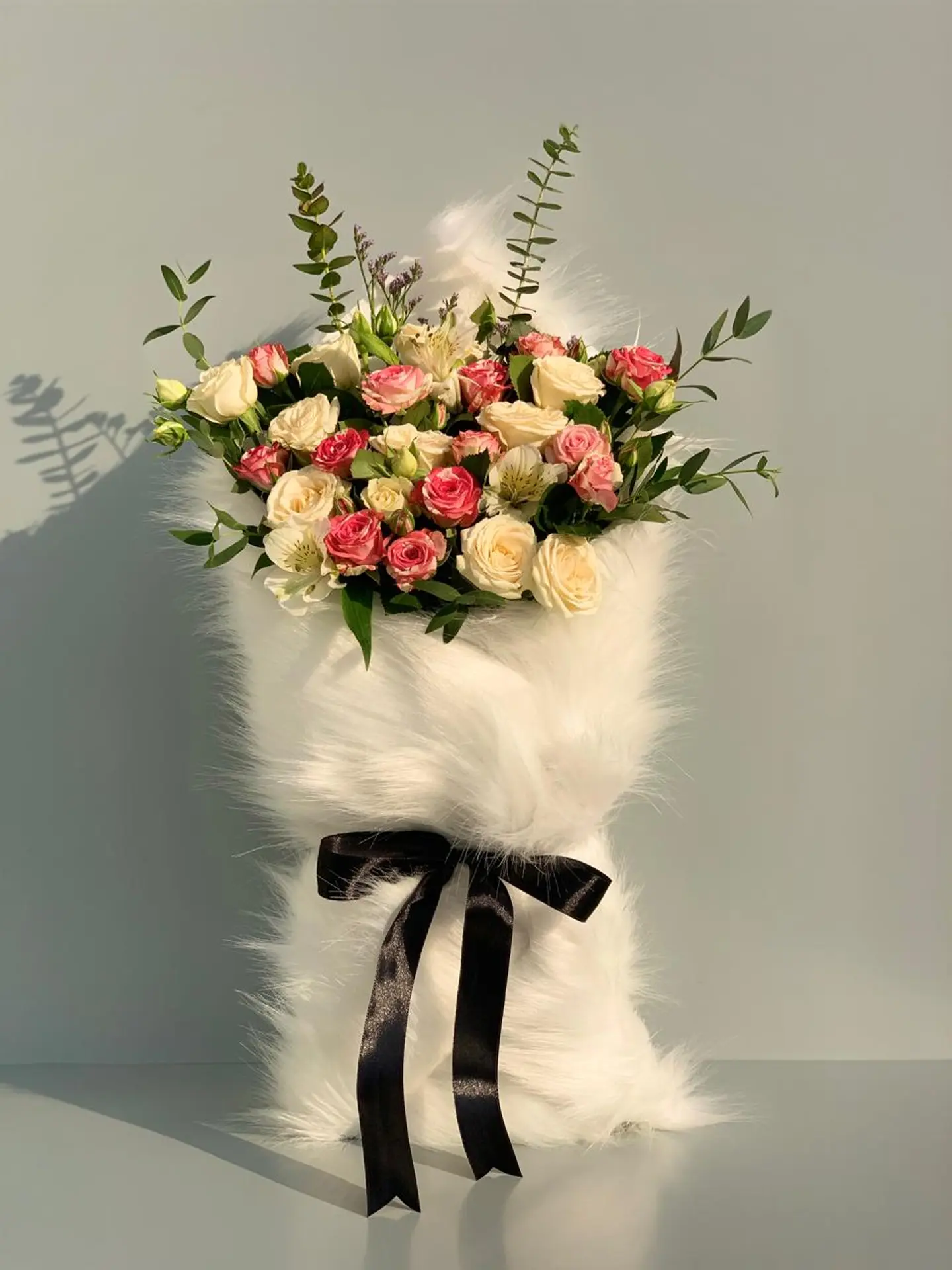 Snowy Bloom Bouquet