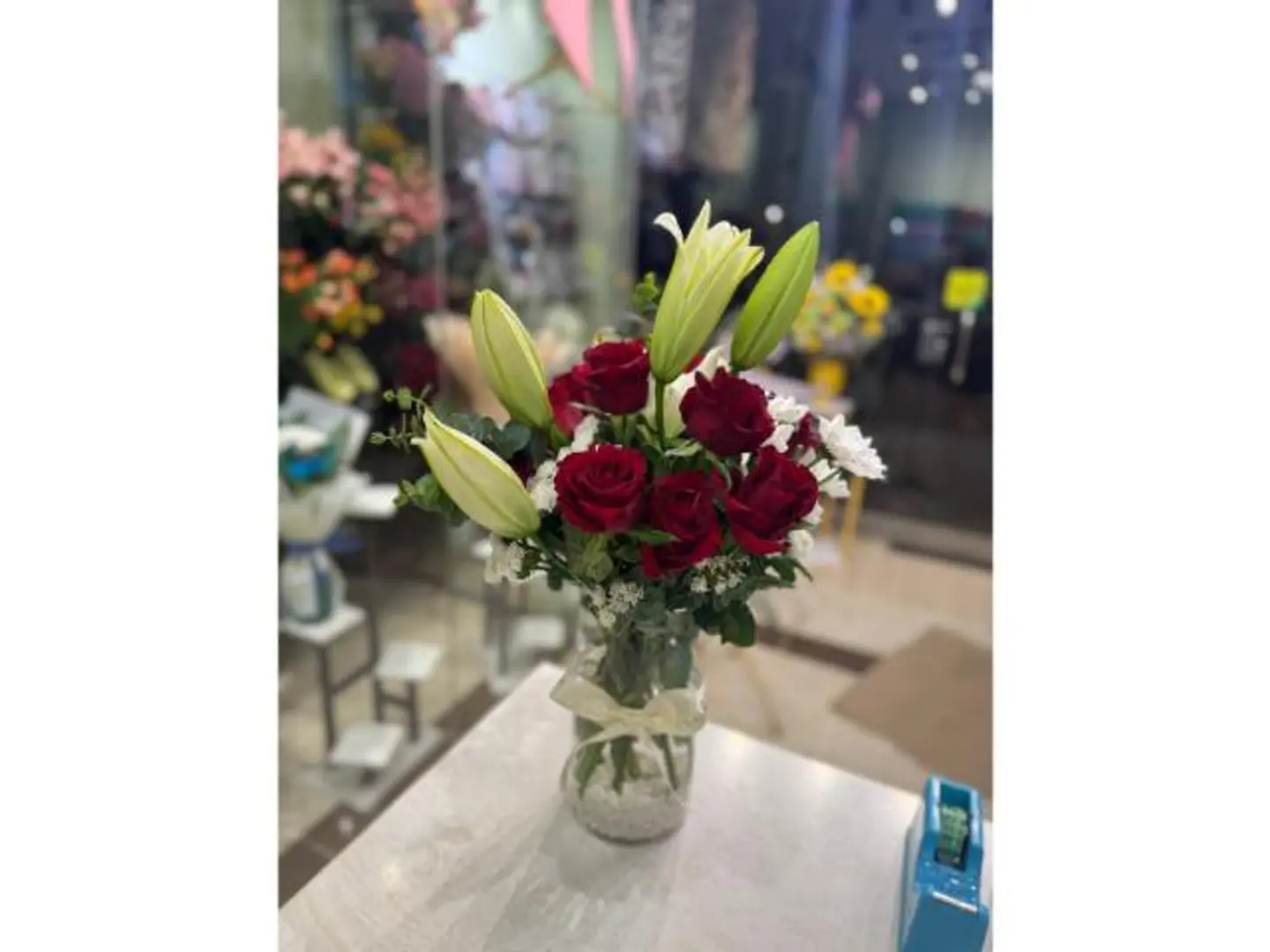 فازة ورد أحمر