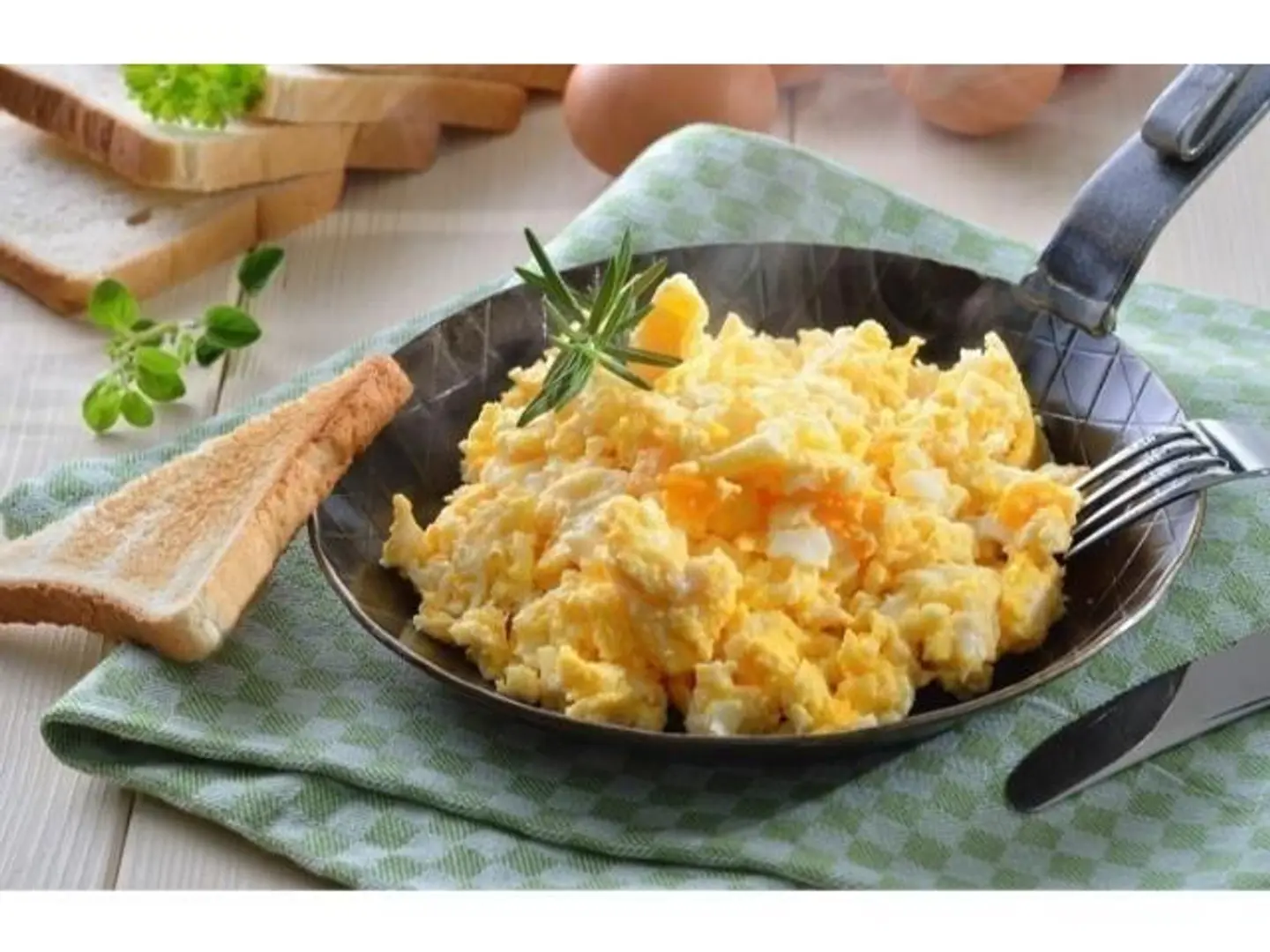 Fried Eggs With Cheese