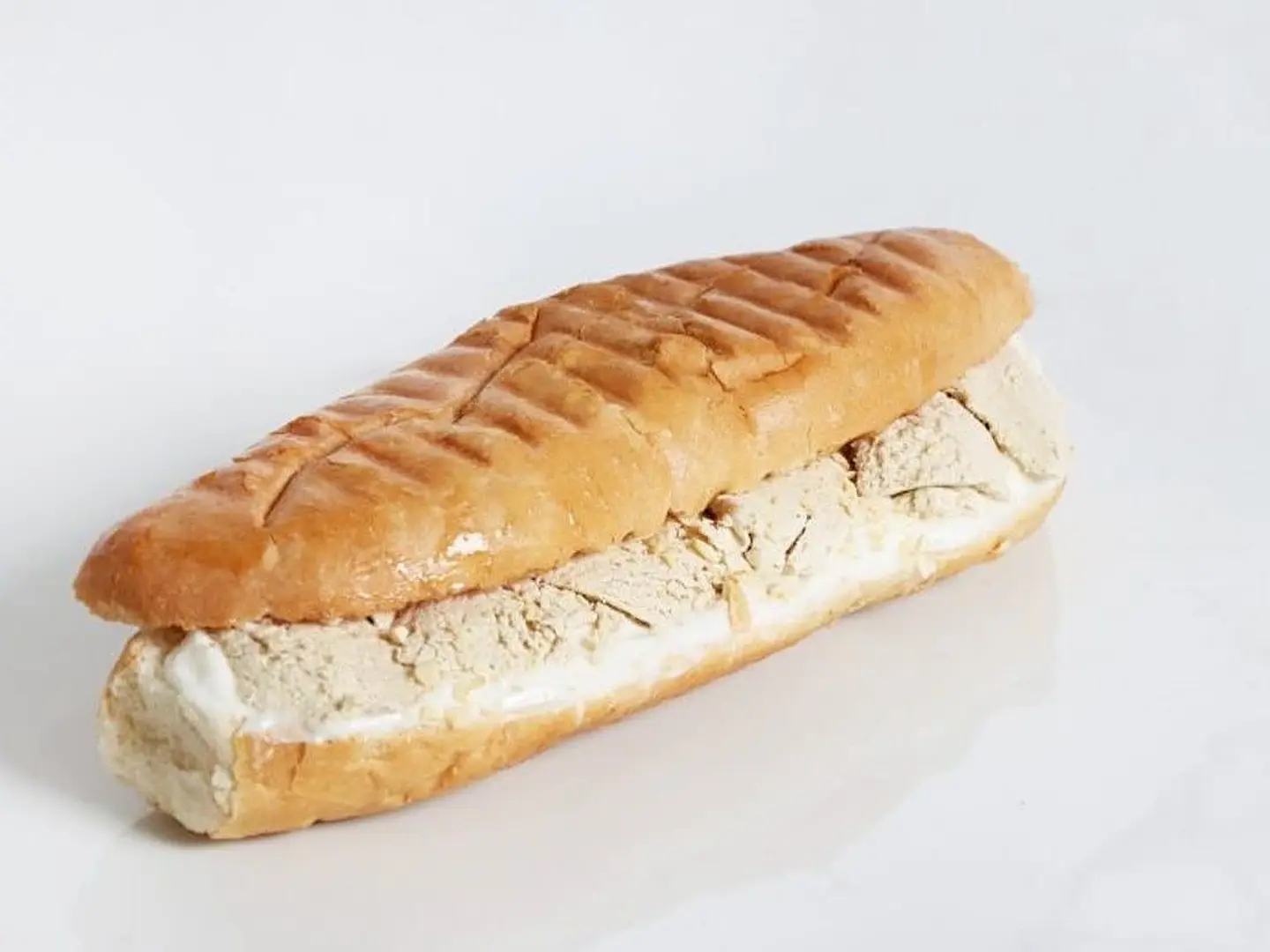 سندويتش حلاوة طحينية سادة