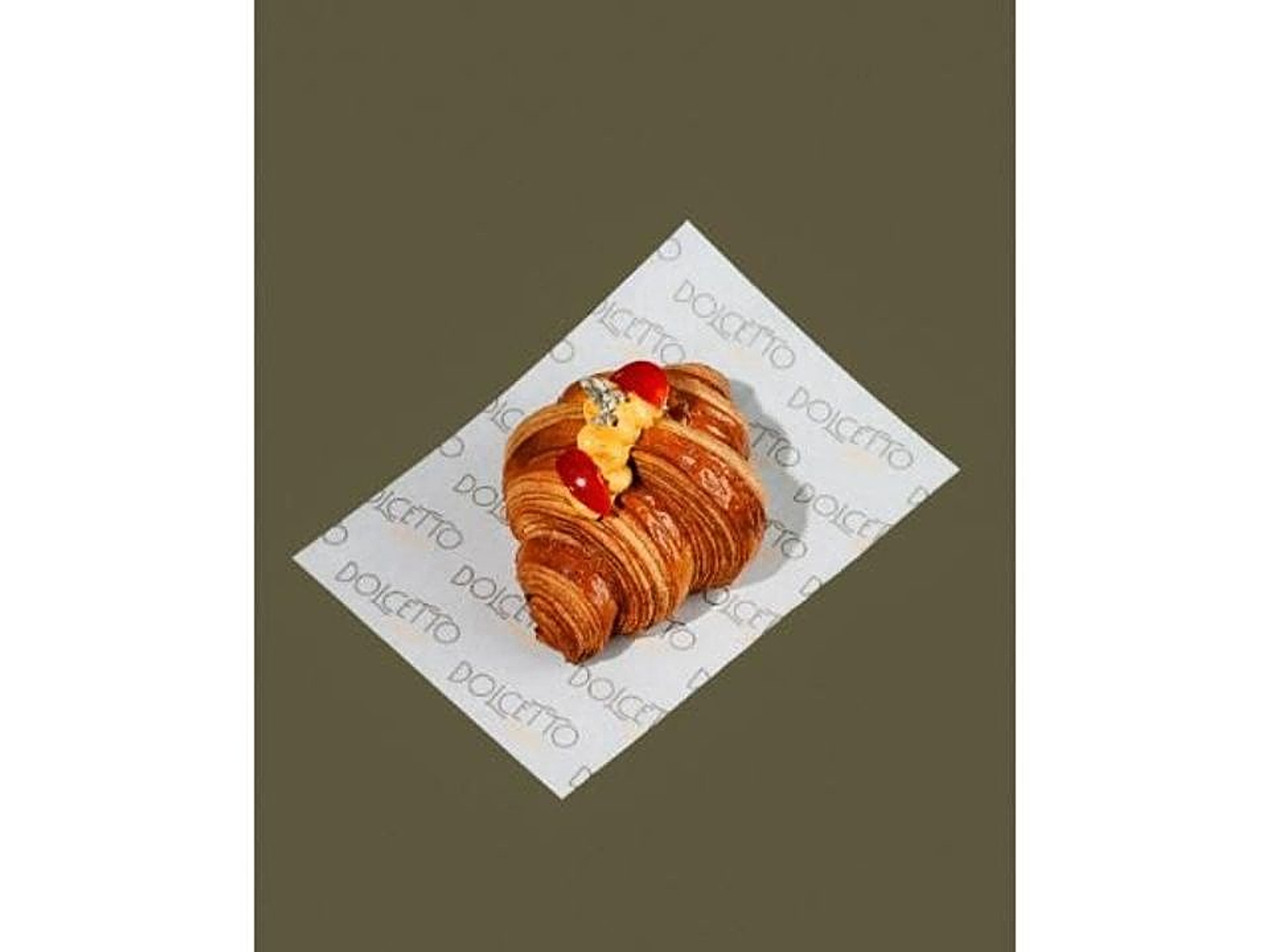 Tomato Blue Cheese Croissant