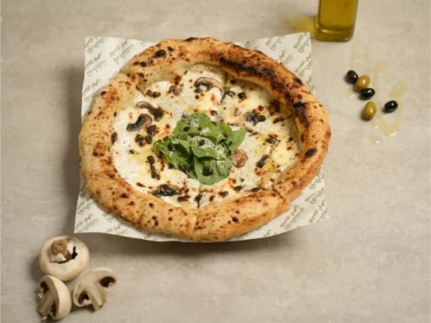 Napoli Truffle Pizza