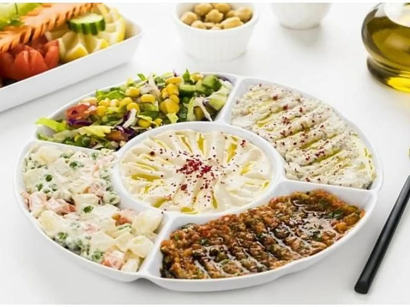 صحن مقبلات مشكل كبير