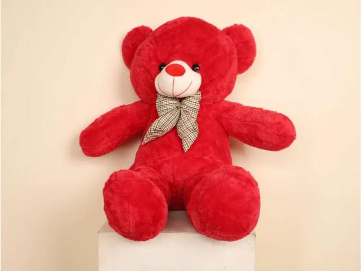 Medium Red Bear