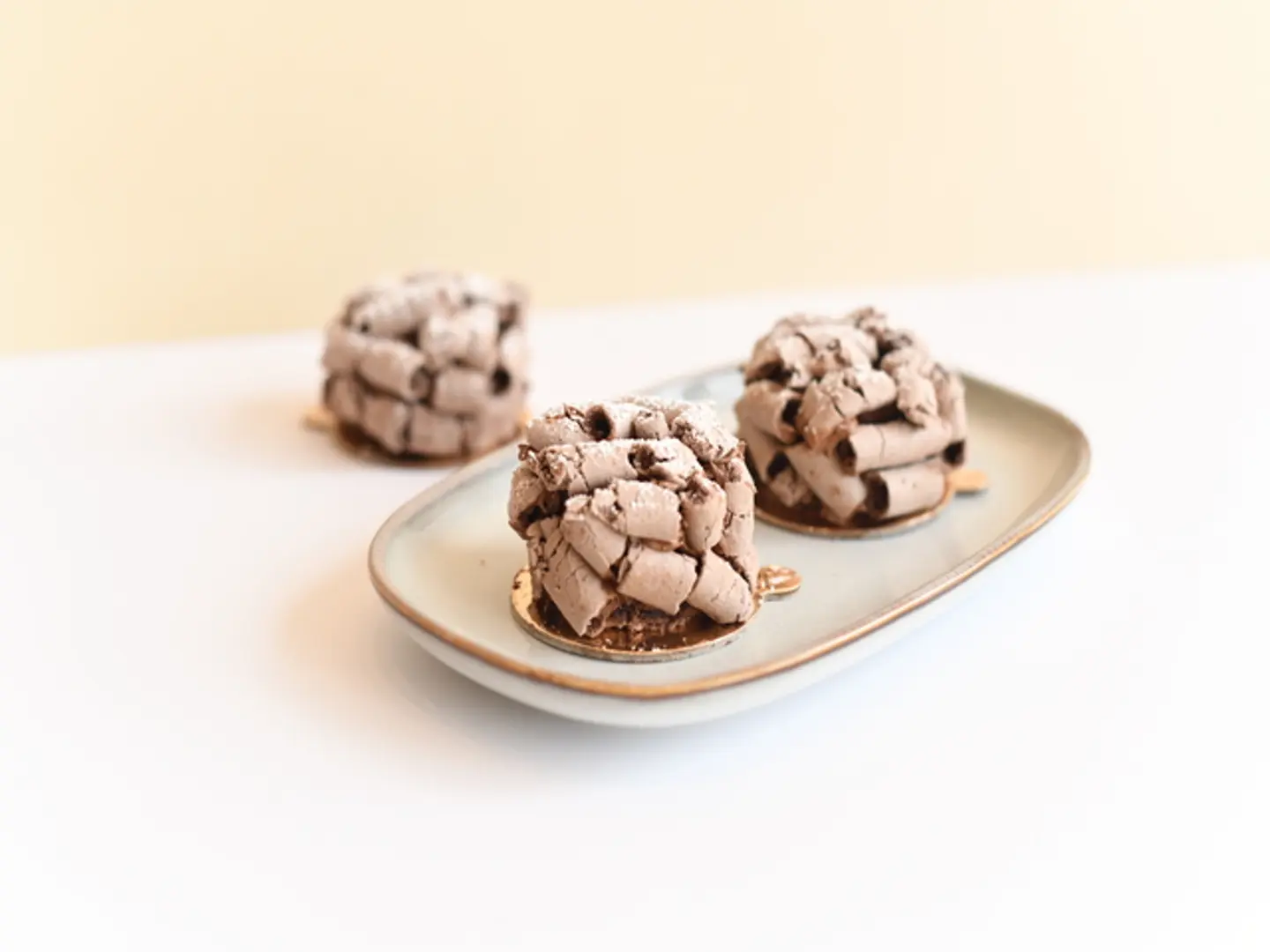 Mini Chocolate Cake With Meringue
