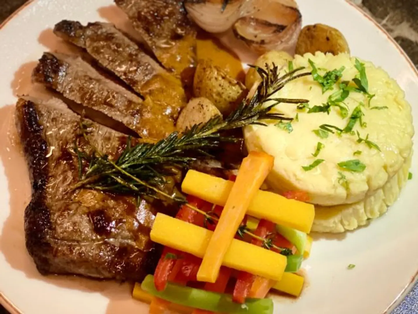 Angus Beef Picanha Steak 200g Suated Vegetables / Mash Potatoes