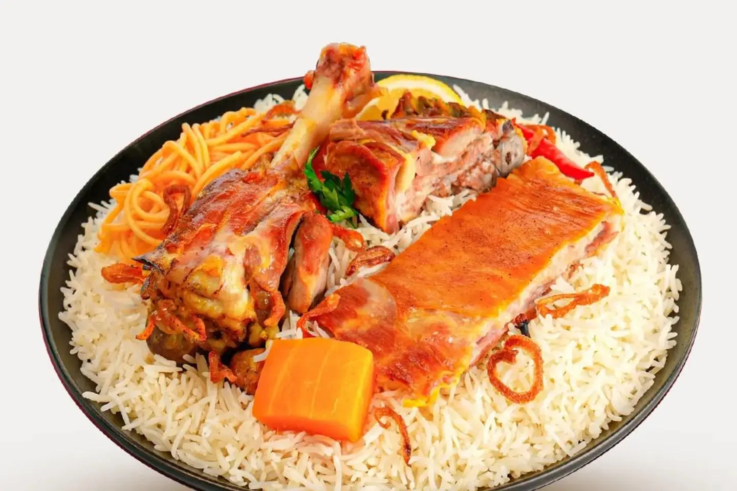 نفر لحم رز مندي مثلوثة