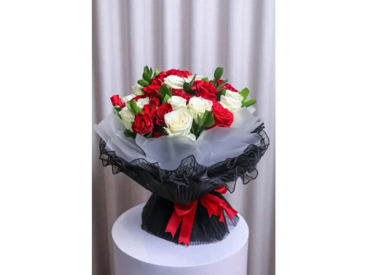 Red And White Rose Bouquet