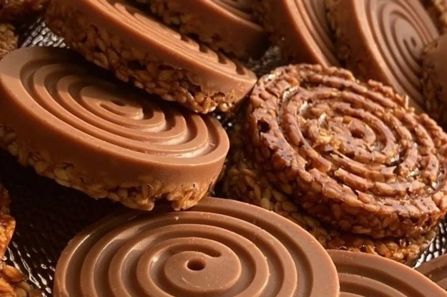 Real Sesame Chocolate Piece