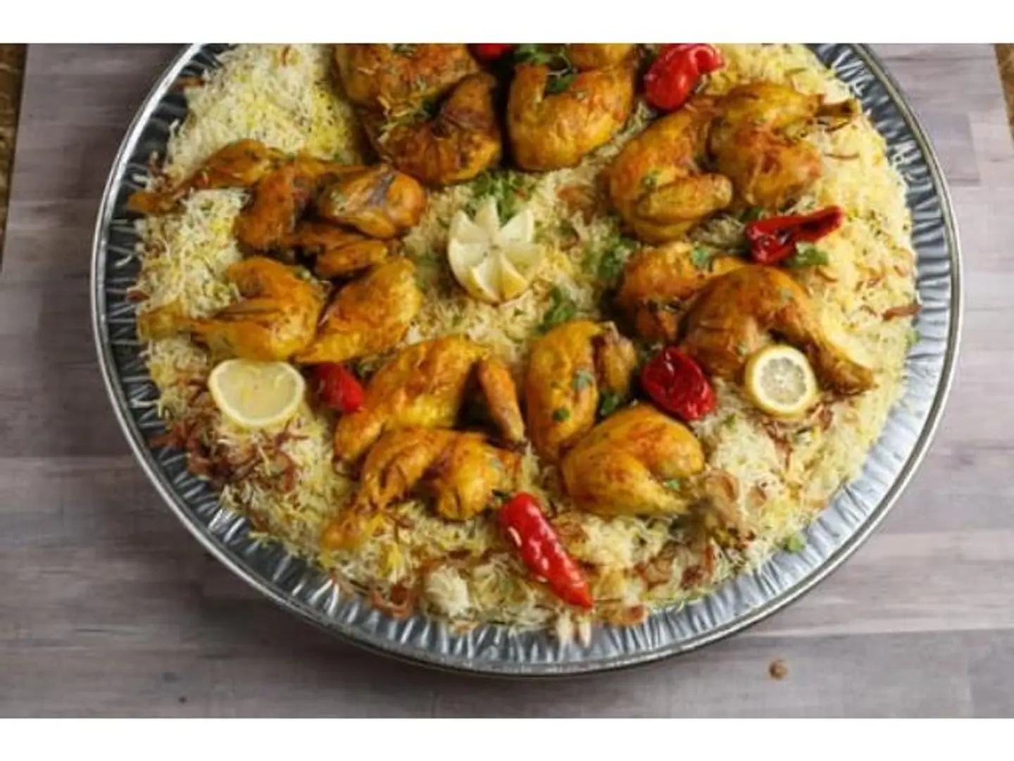 وليمة دجاج - ثلاثة حبات