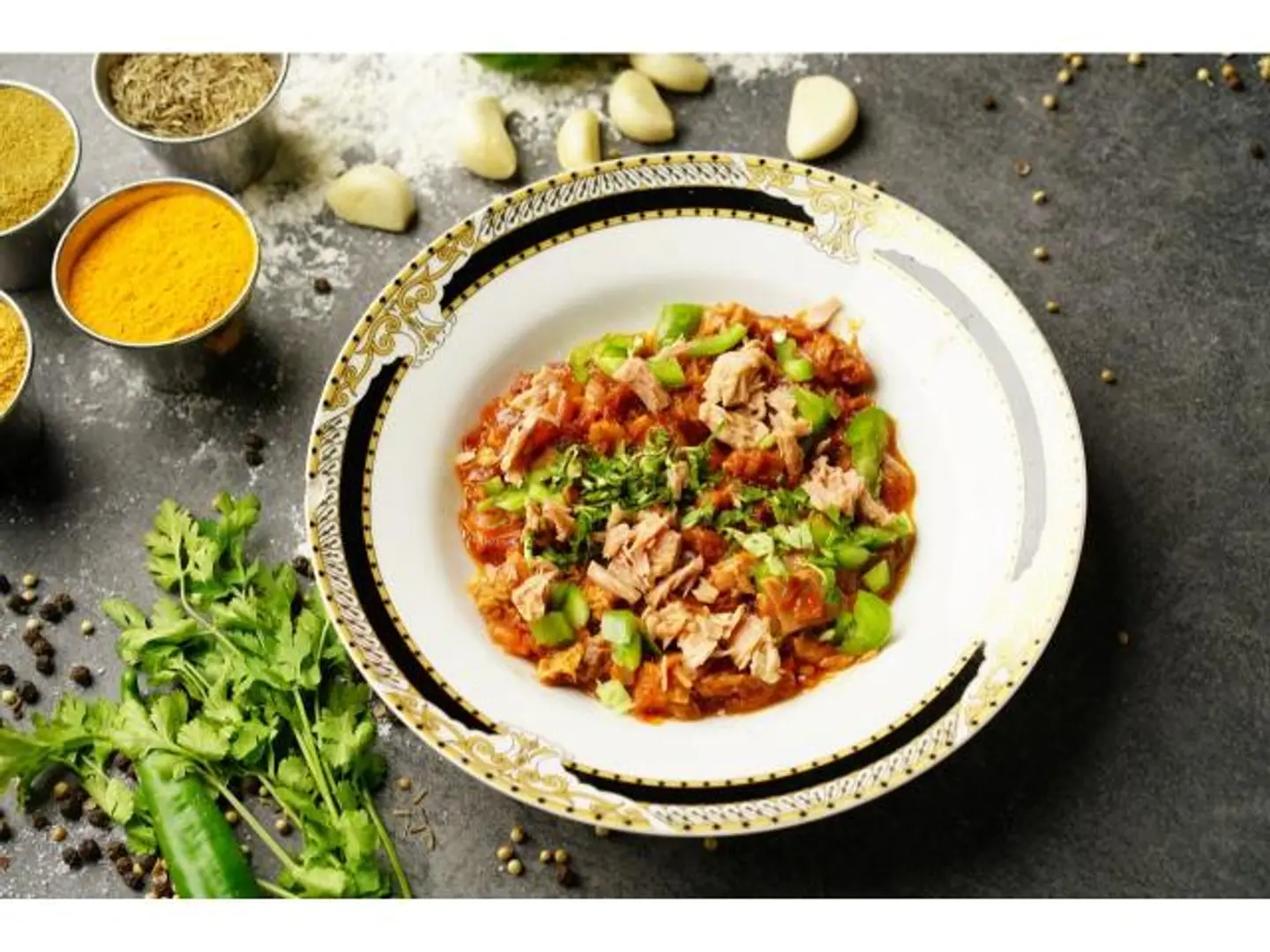 سلته مع التونه