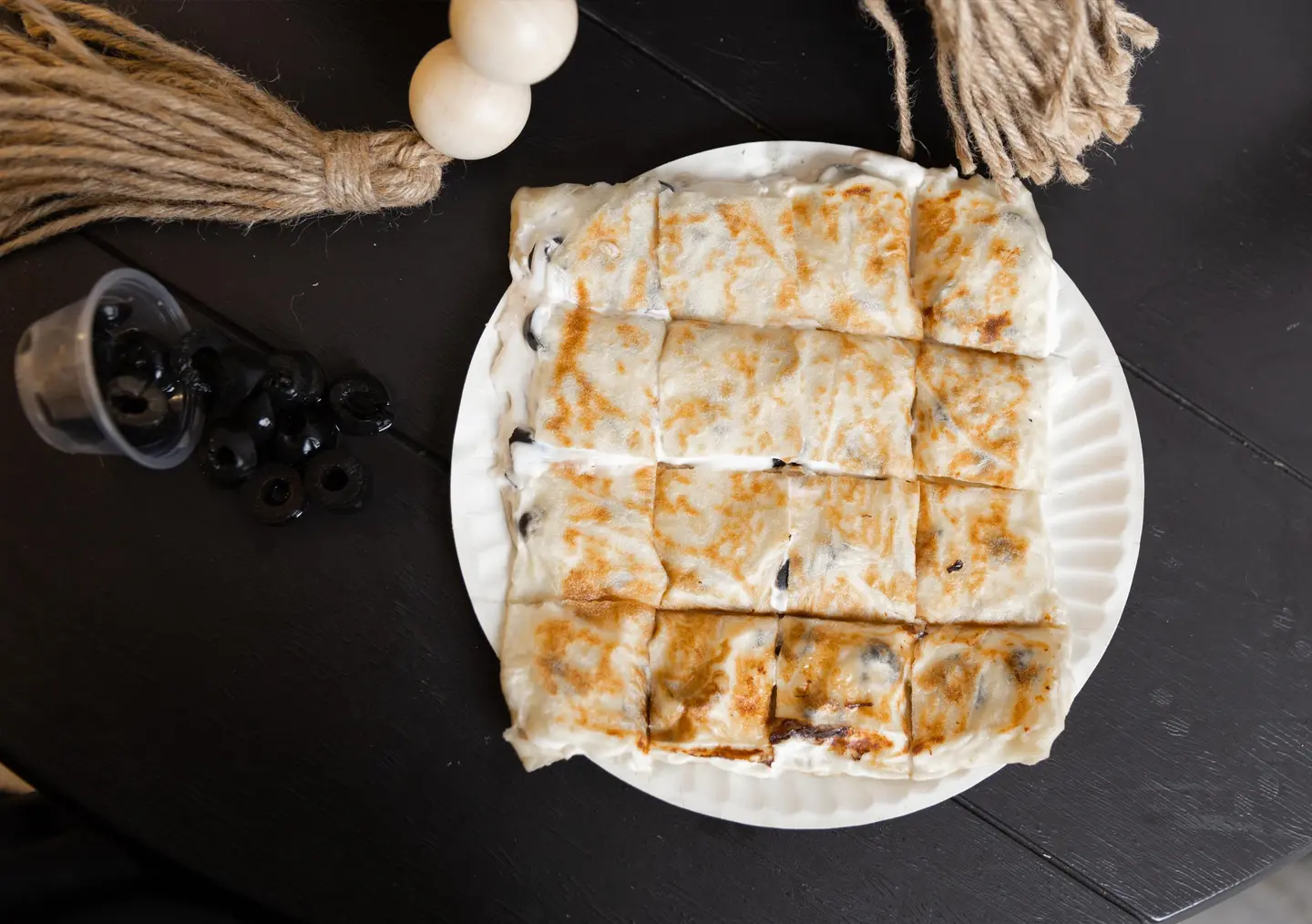 مطبق لبنة زيتون