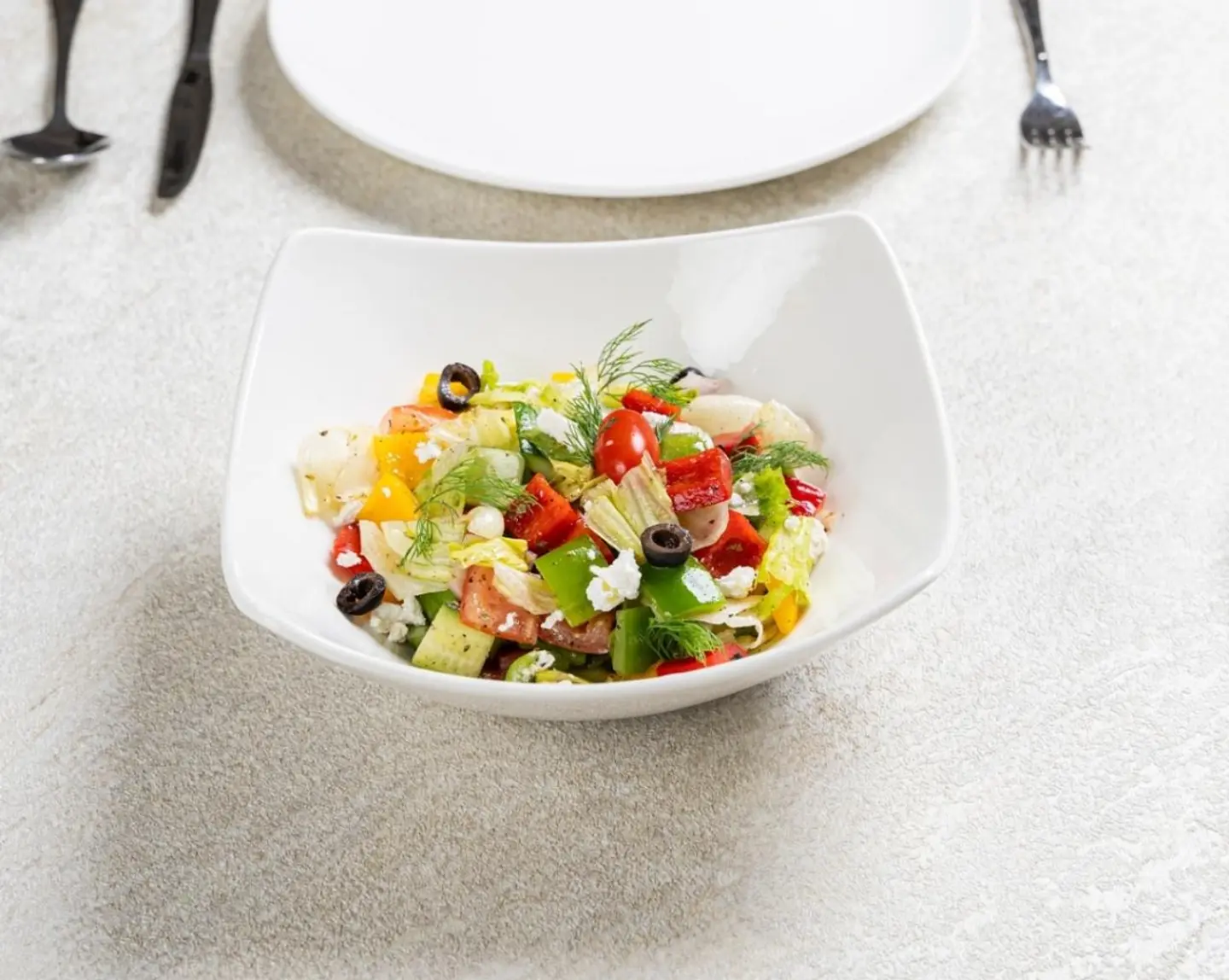 سلطة يونانية