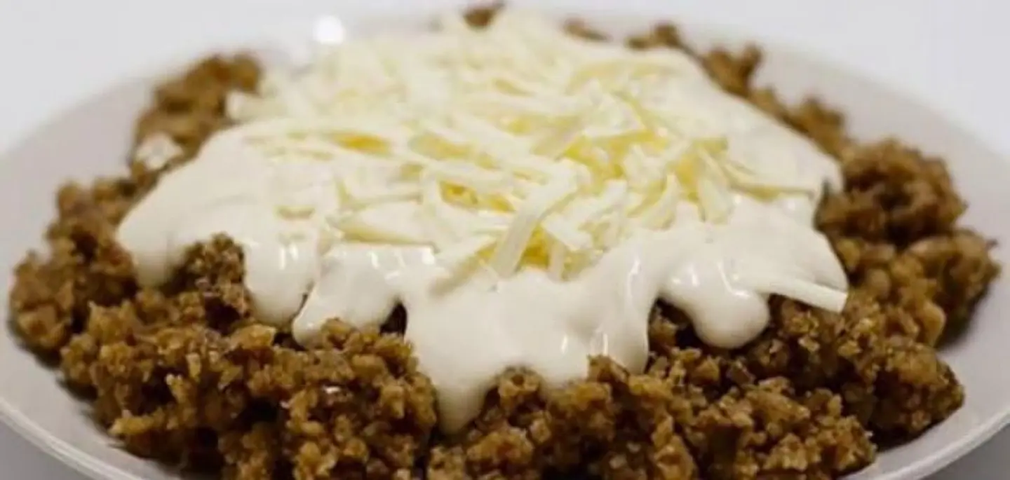 Fattah With Dates And Cream