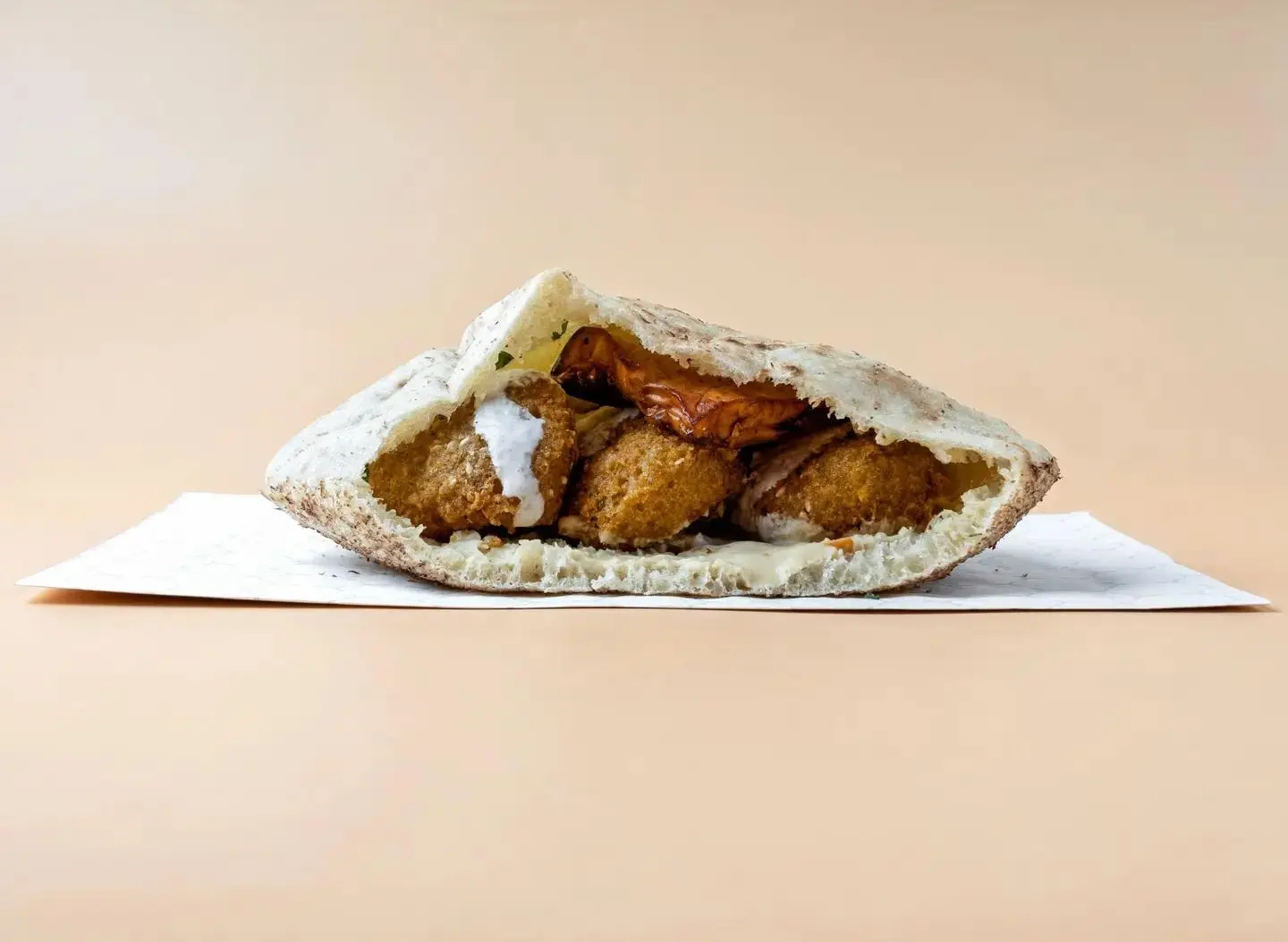 ساندوتش طعمية سادة