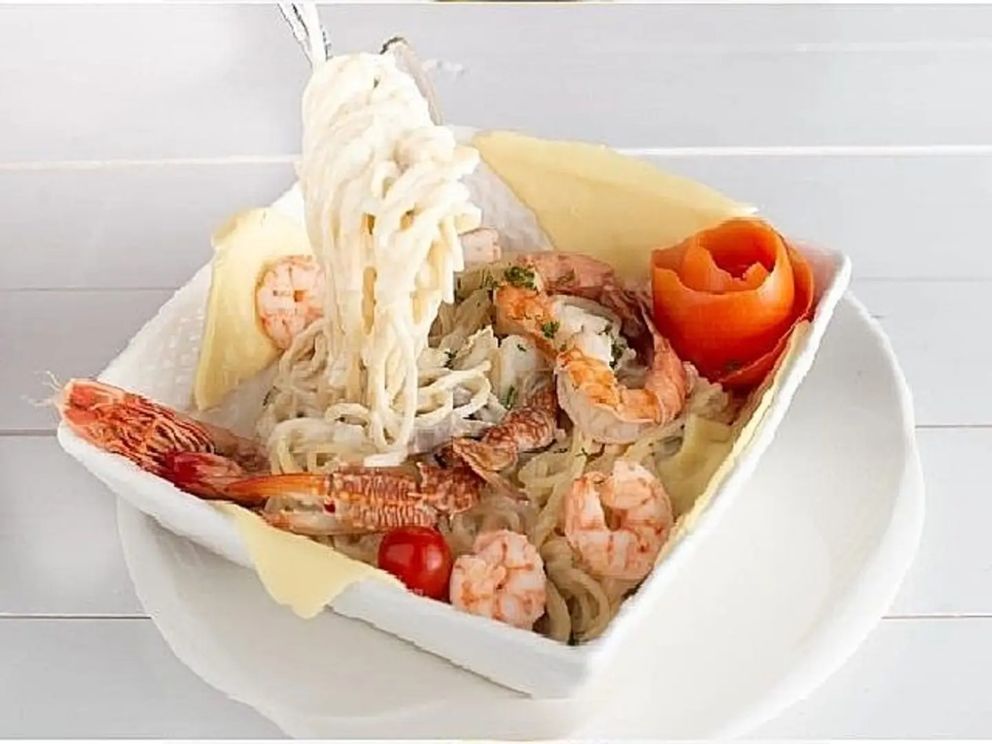 Spaghetti Seafood Tomato Sauce Cream