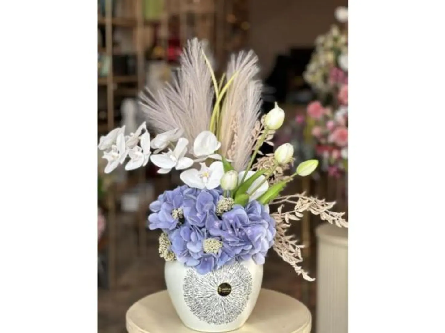 Eileen Vase