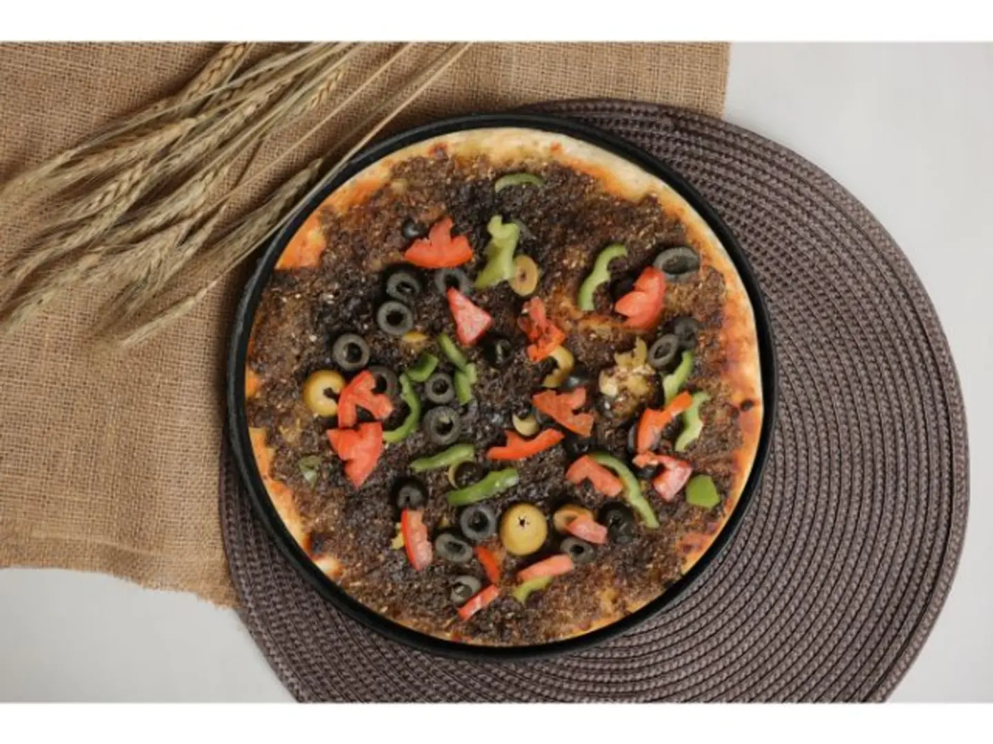 فطيرة زعتر لبناني