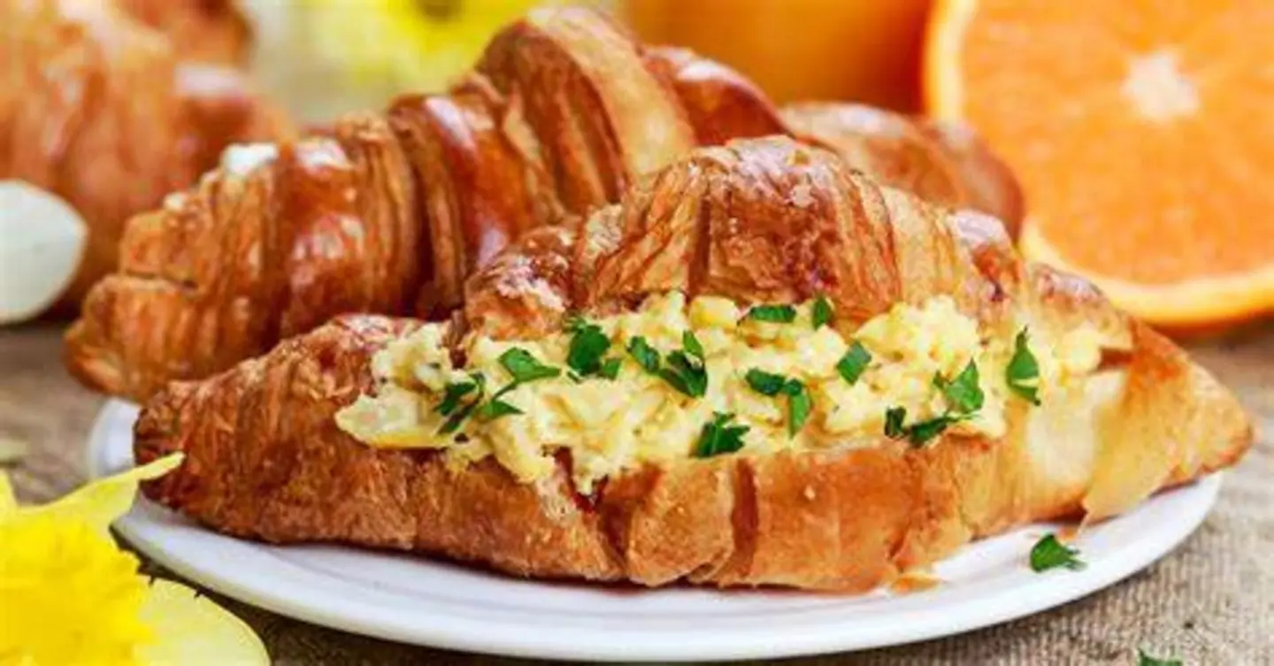 Egg Croissant