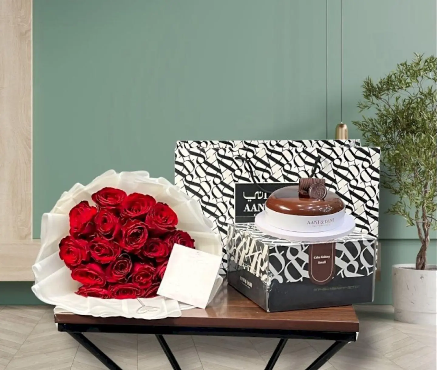Ani And Dani Cake With Red Roses