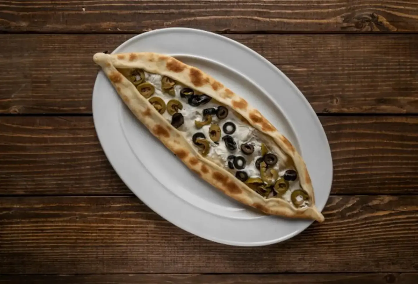 لبنه بالزيتون