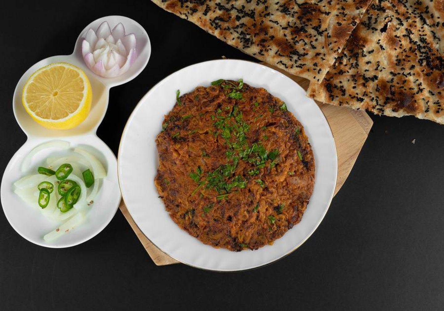 تونة بازلياء