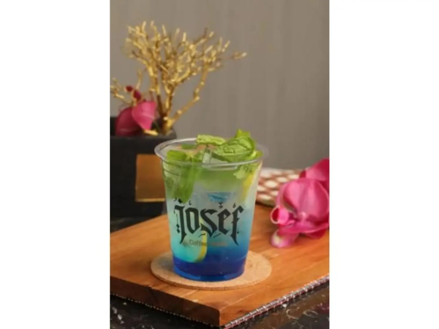 Deep Blue Mojito