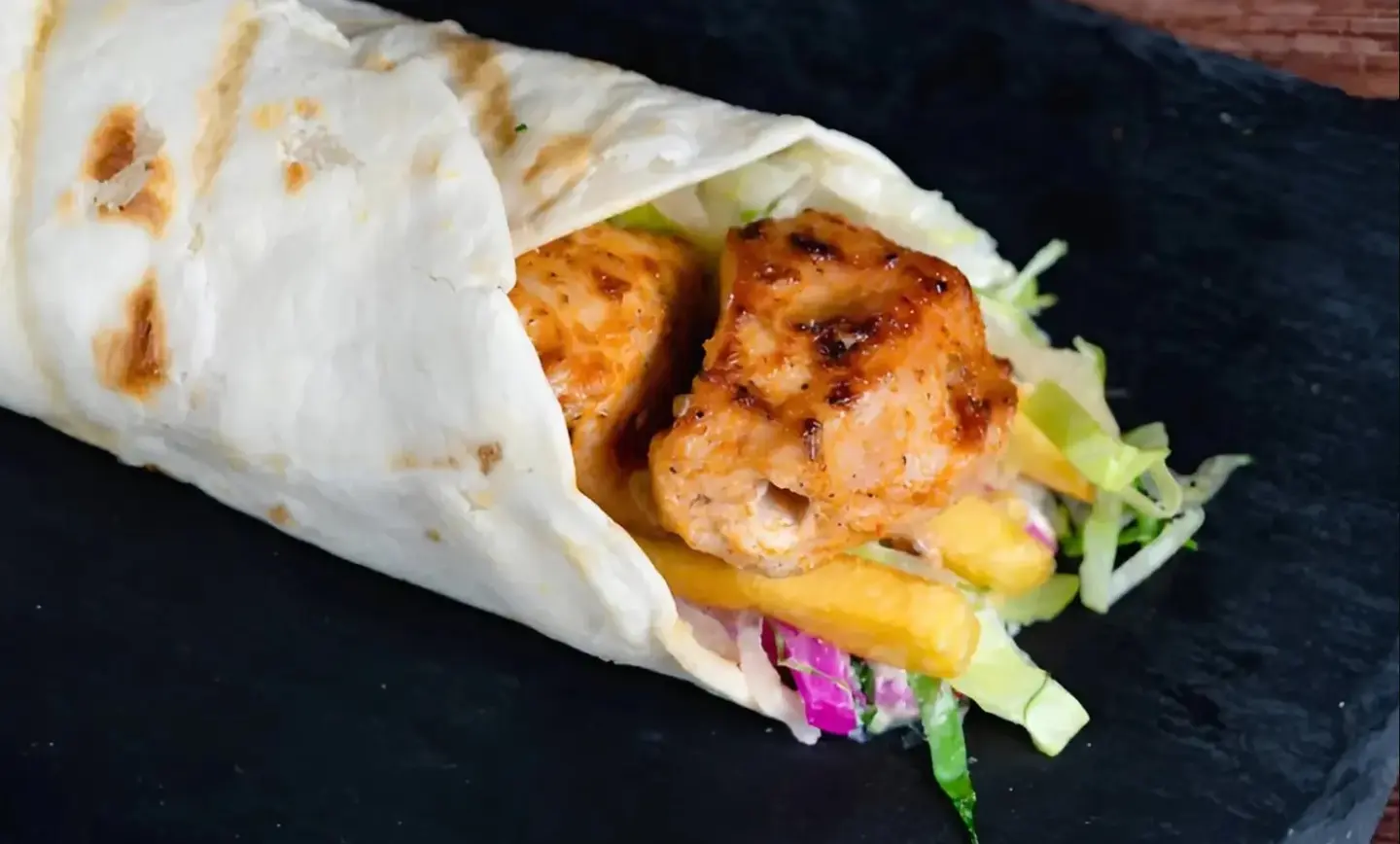 ساندوتش شيش طاووق