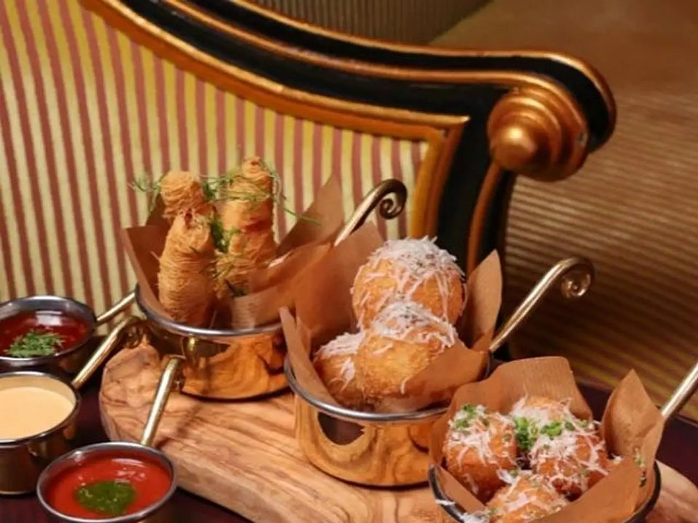 Mistinguett ( Hot Mezze )