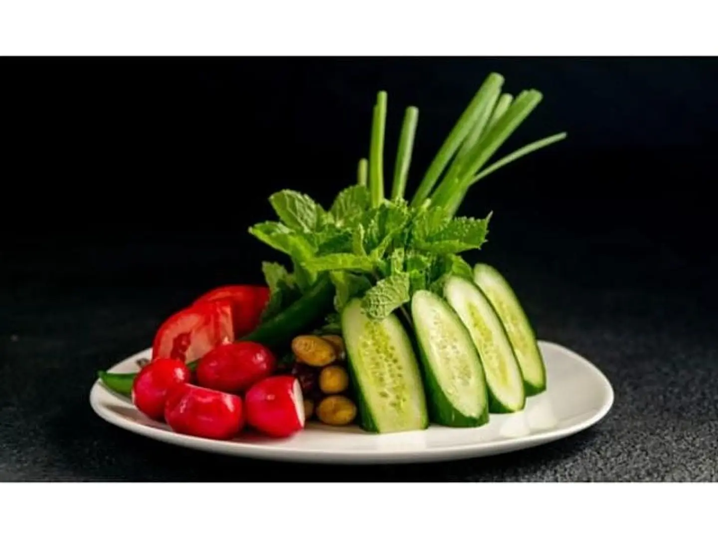 صحن خضرة مقطعة