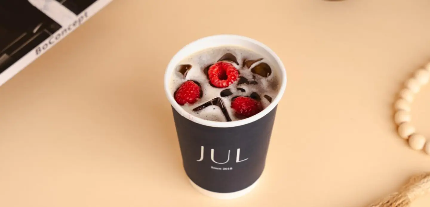 Iced Drip Berry