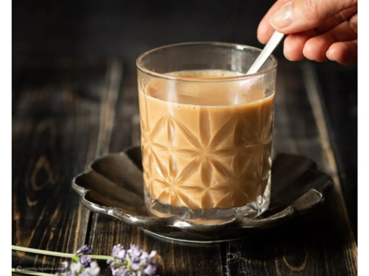 شاي بالحليب