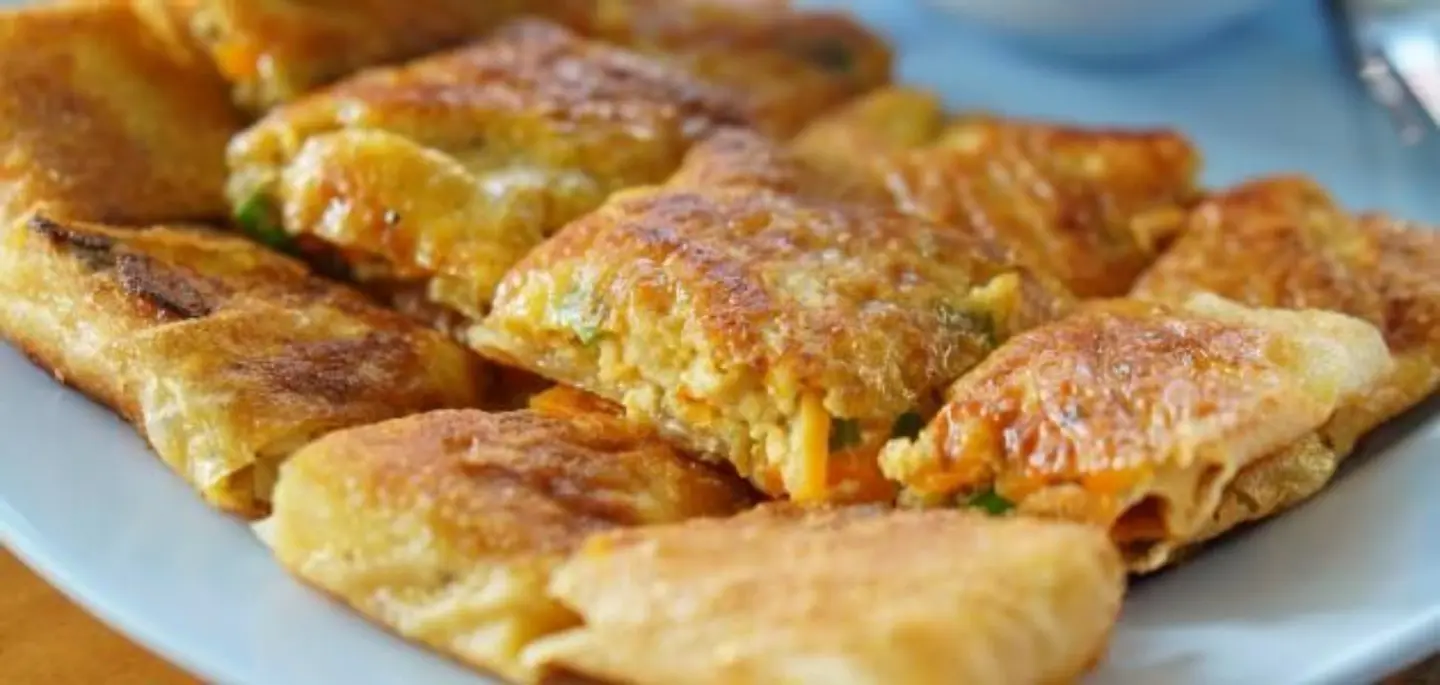 مطبق بيض وجبن شيدر