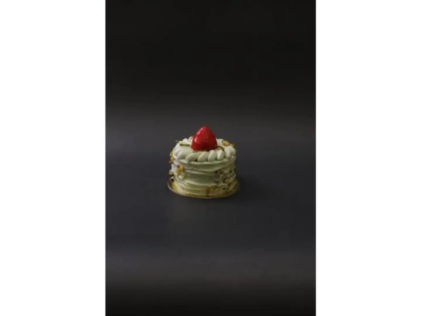 Small Pistachio Cake