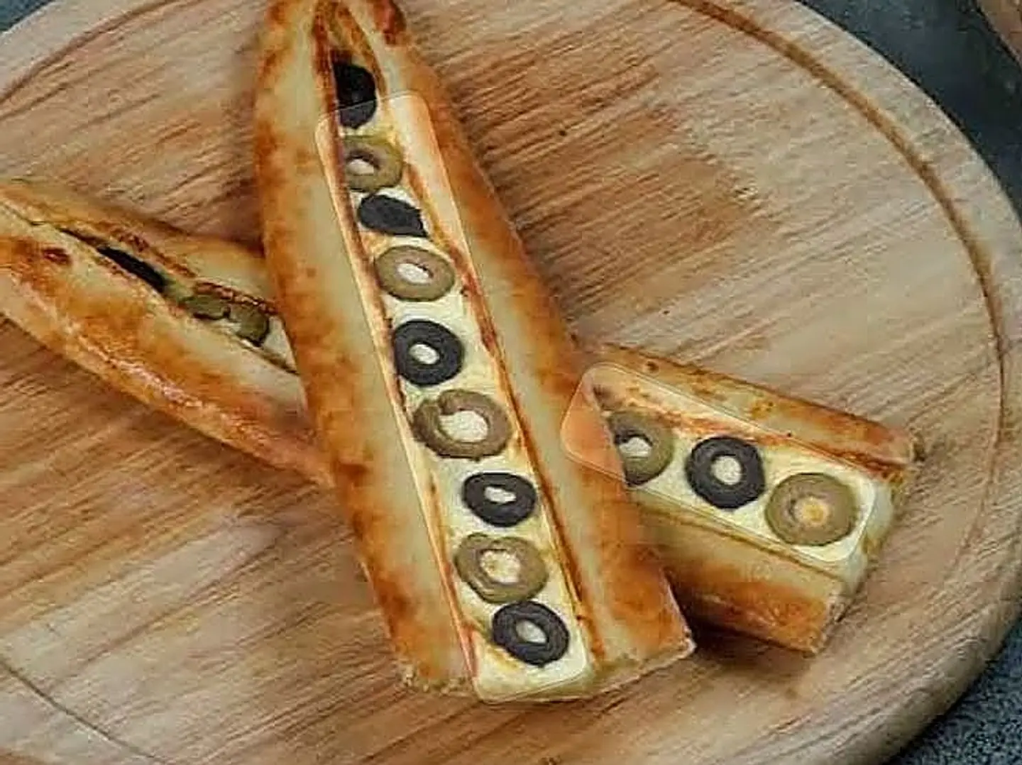 لبنه بالزيتون