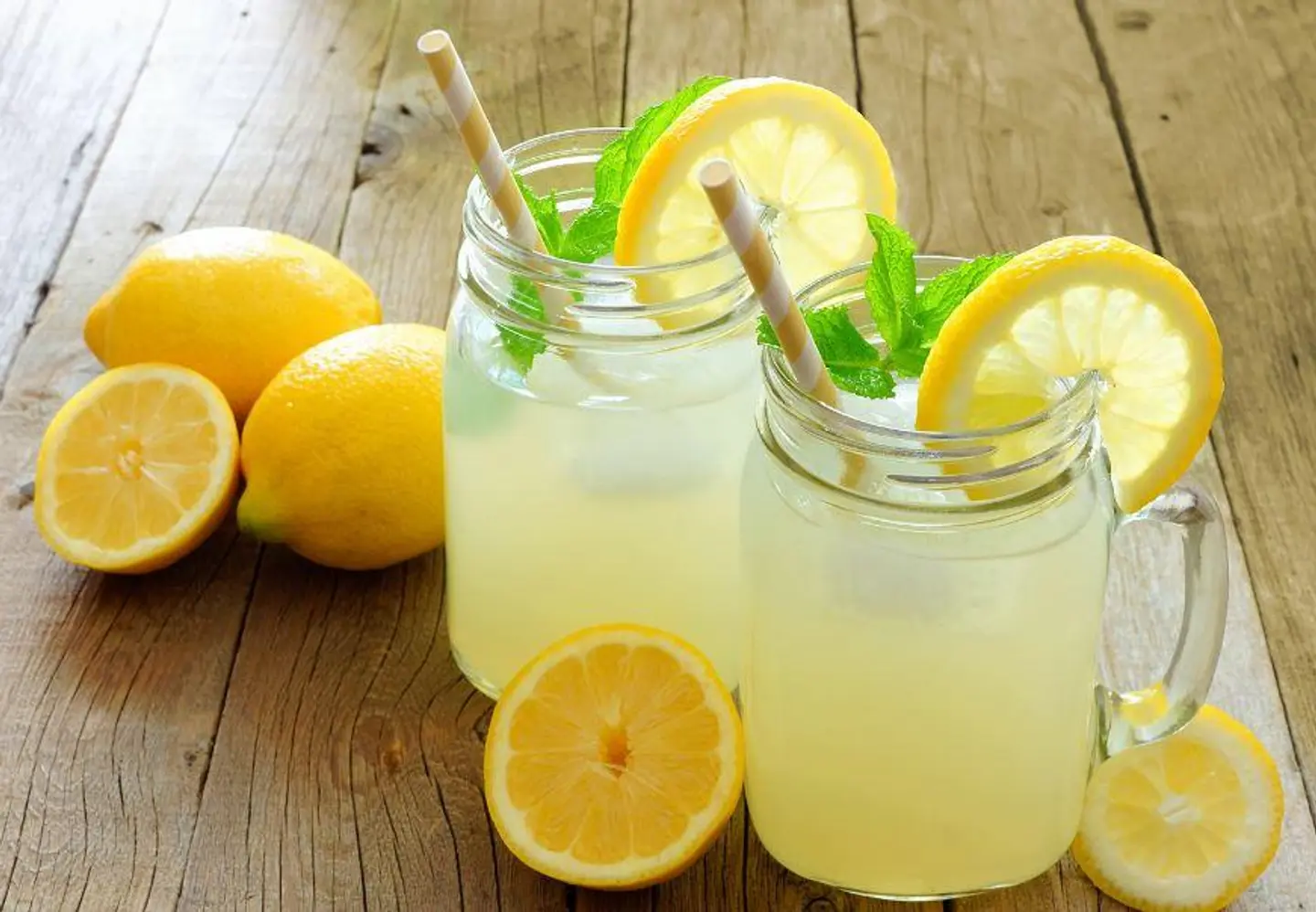 شاي الليمون بالياسمين