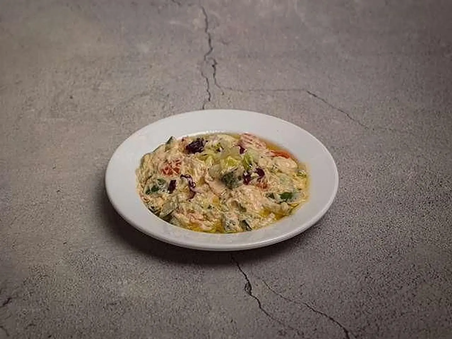 صحن سلطة جبنة