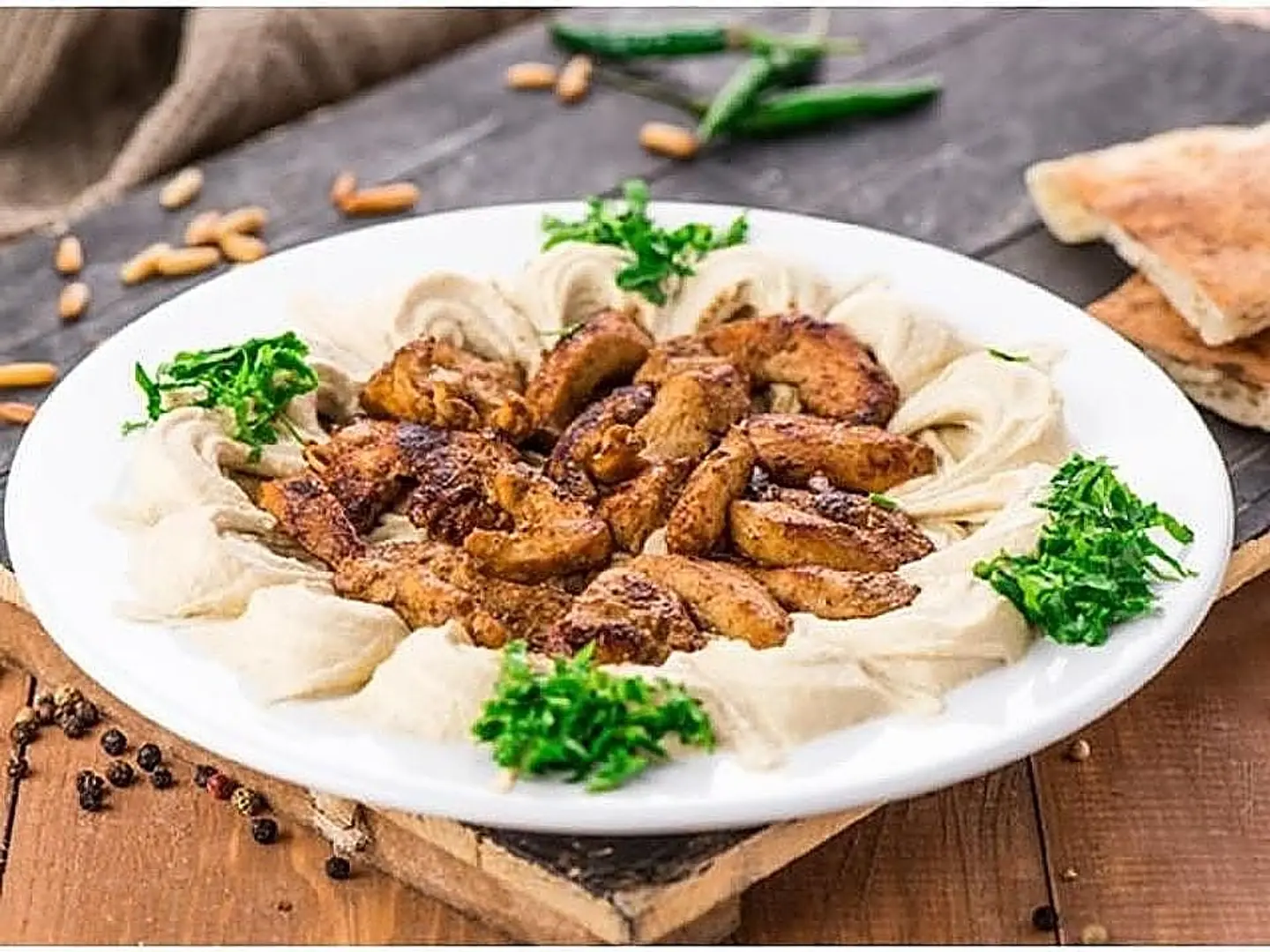 حمص بالدجاج