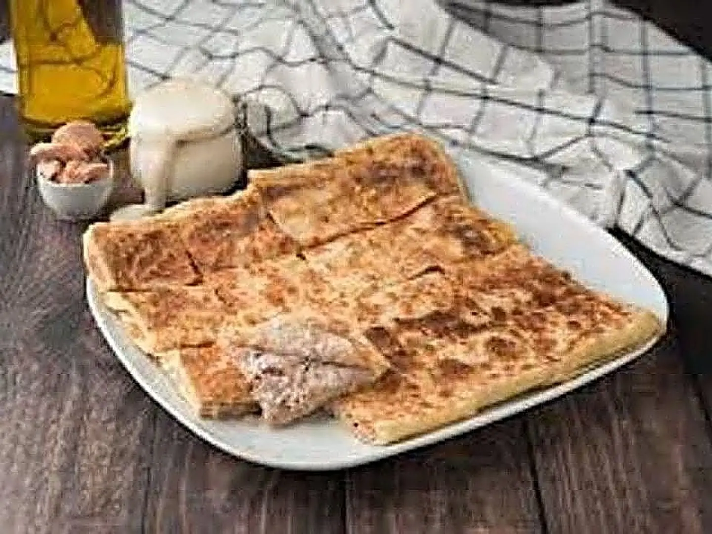 مطبق تونة .