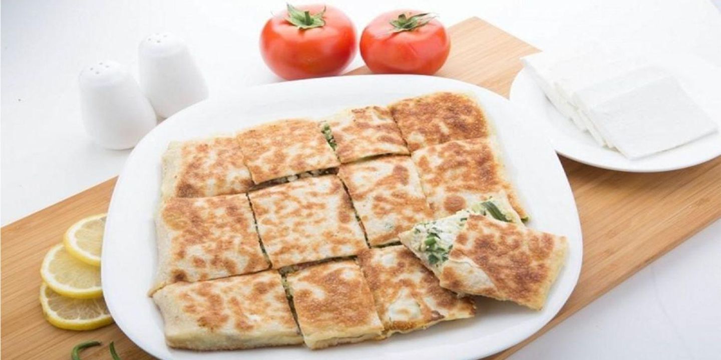 Salty Hungarian Cheese Mutabbak