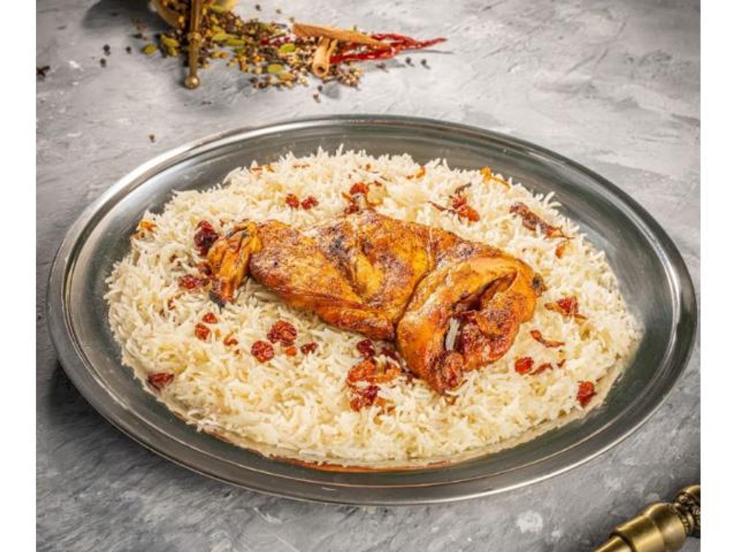 نص حبة دجاج مظبـي مع الارز