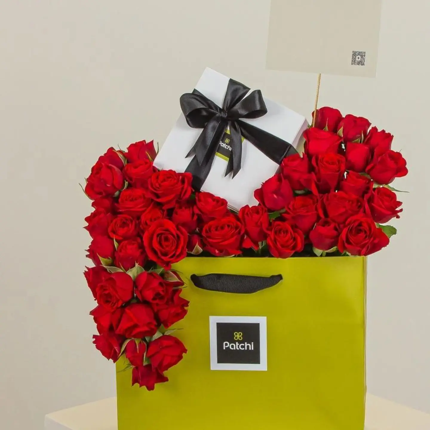 شوكلاته باتشي بيبي روز احمر العيون السمر