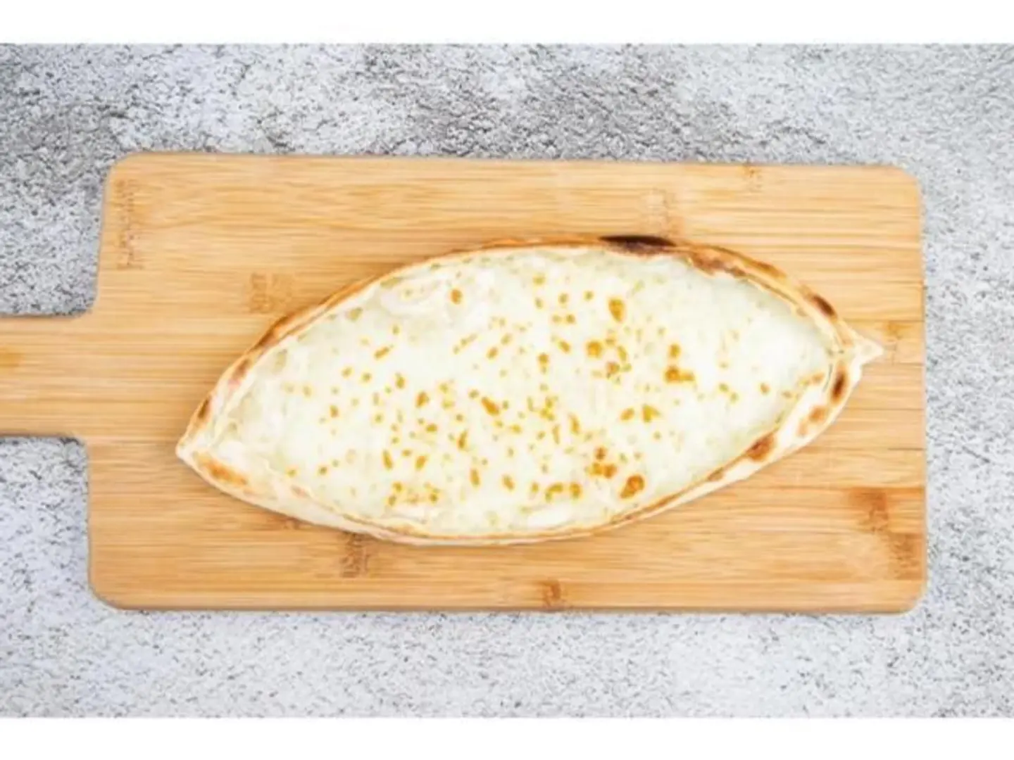 Mozzarella And Kashkawan Cheese Pie