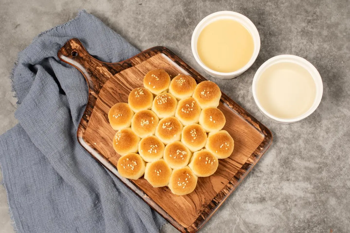 Small Classic Khaliah